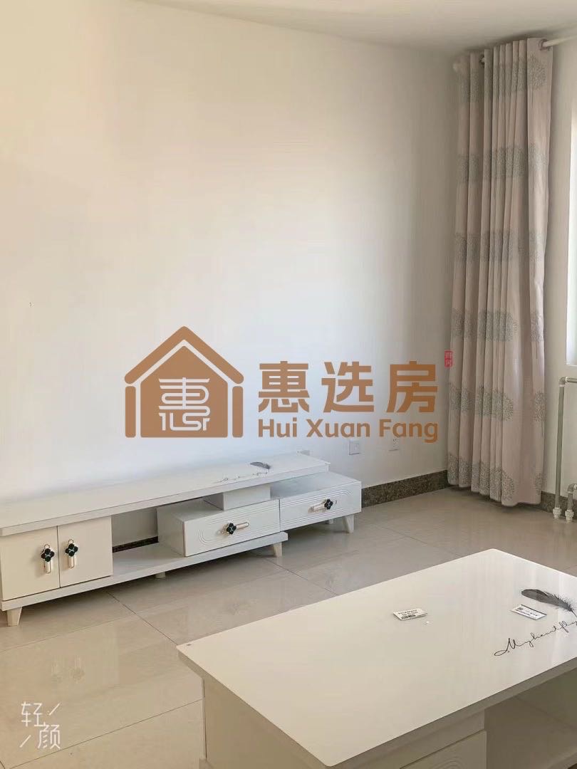 出租车站小区三室两厅